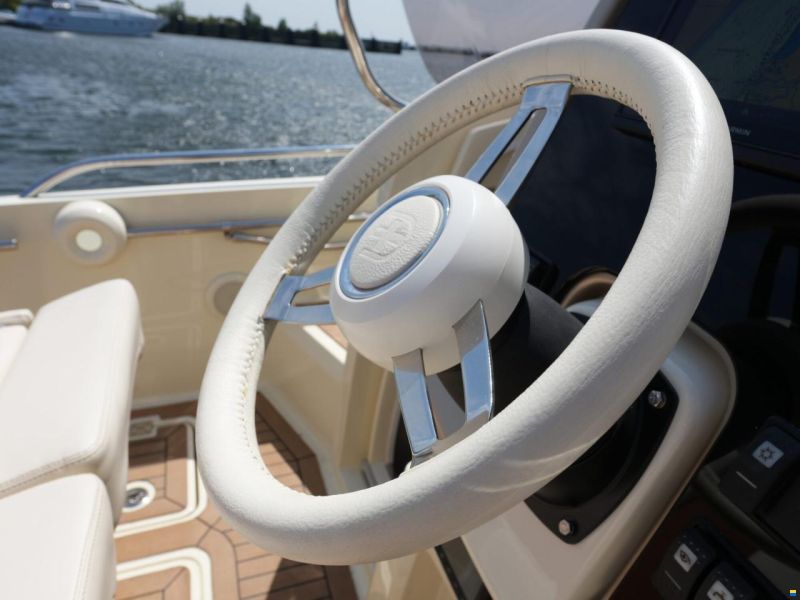 Invictus 270 CX