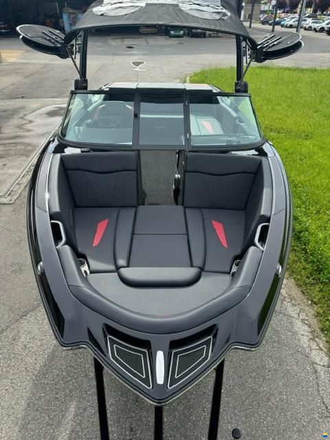 MasterCraft NXT23 | 2024 | Black