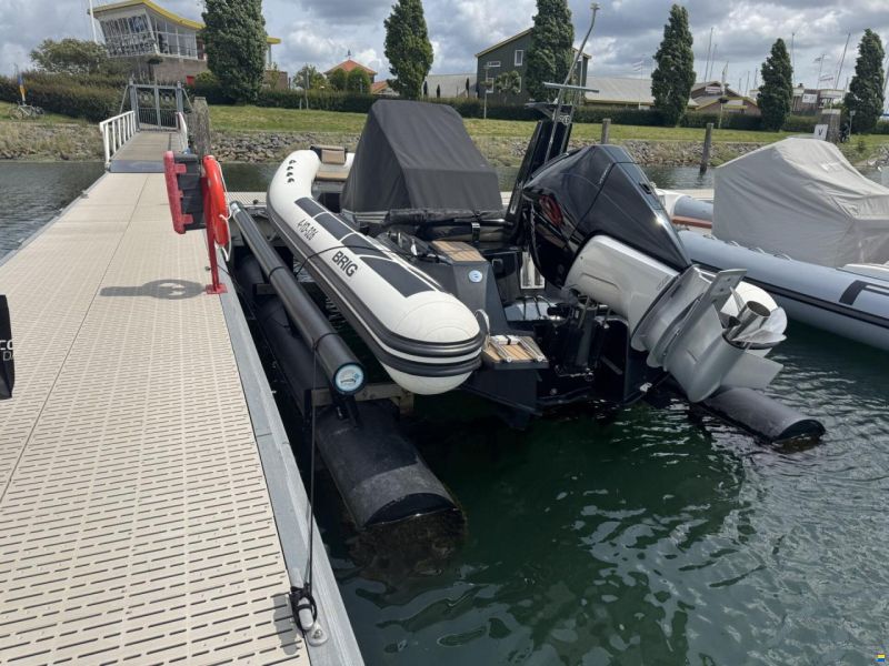 Brig Inflatable Boats Eagle 8