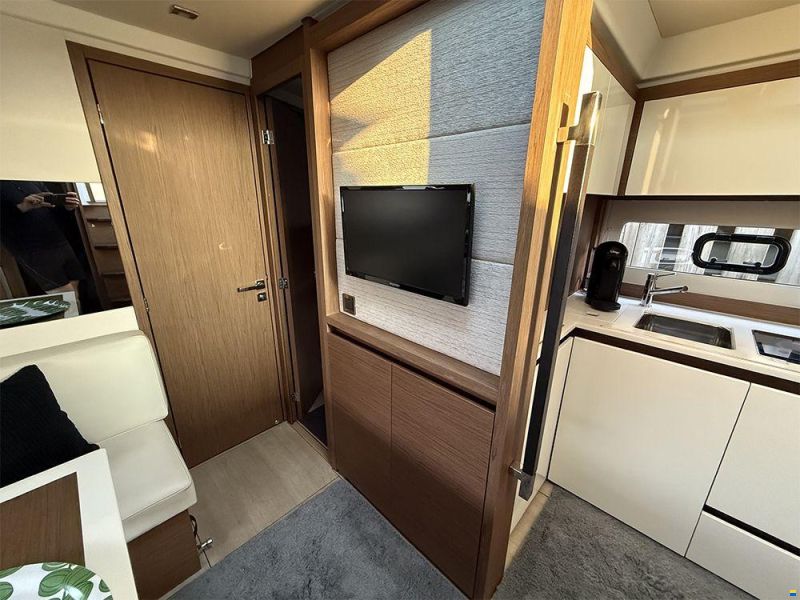 Jeanneau Leader 46