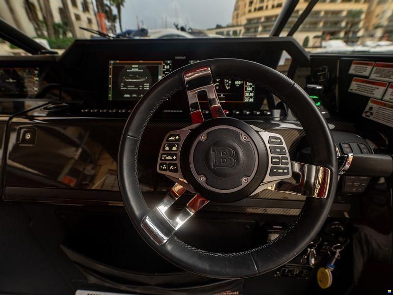 Brabus Marine Shadow 900