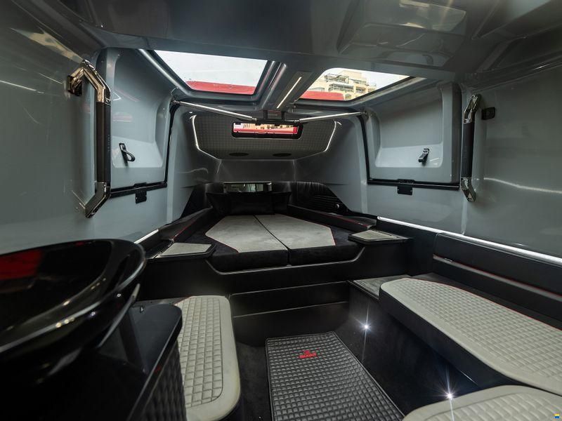Brabus Marine Shadow 900