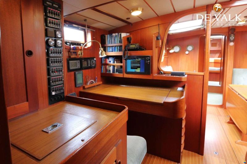 Hallberg-Rassy 49