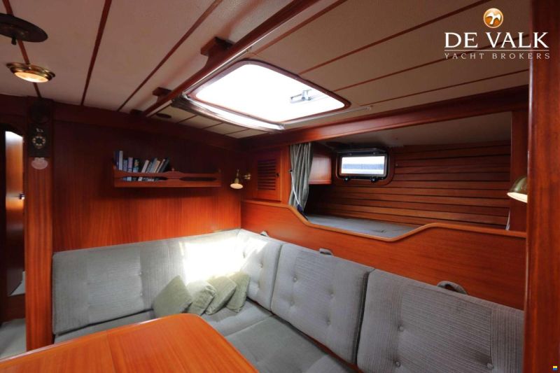 Hallberg-Rassy 49