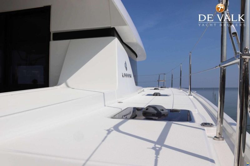 Lagoon 42