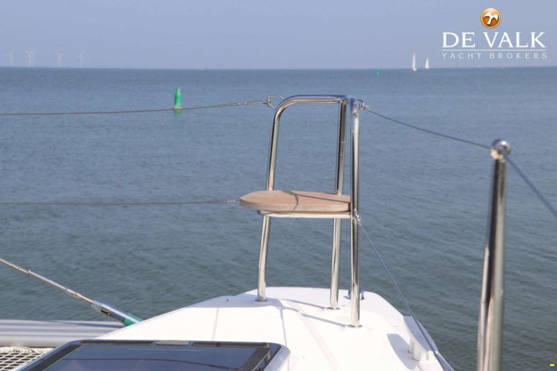 Lagoon 42
