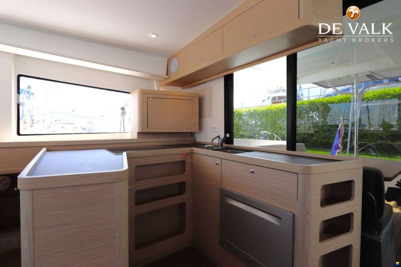Lagoon 42