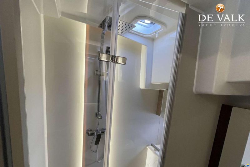 Cobra Maestro 42