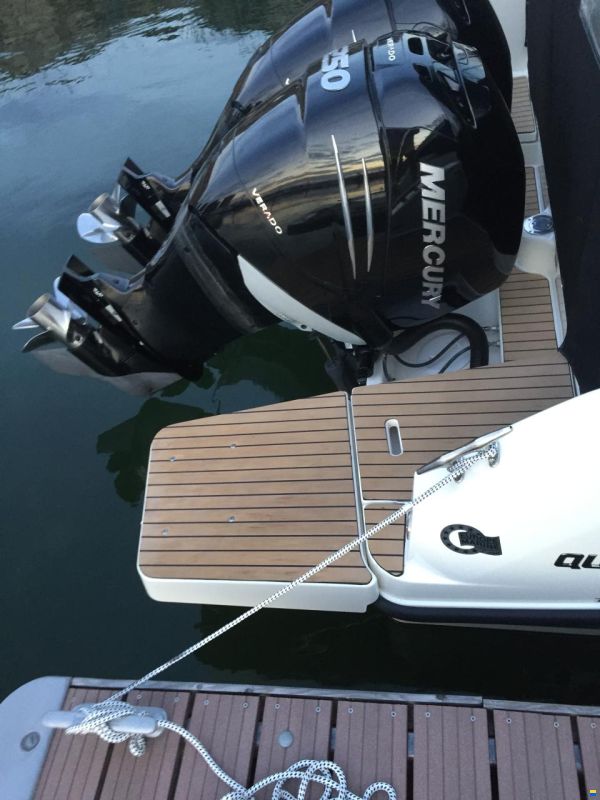 Quicksilver Sundeck 875