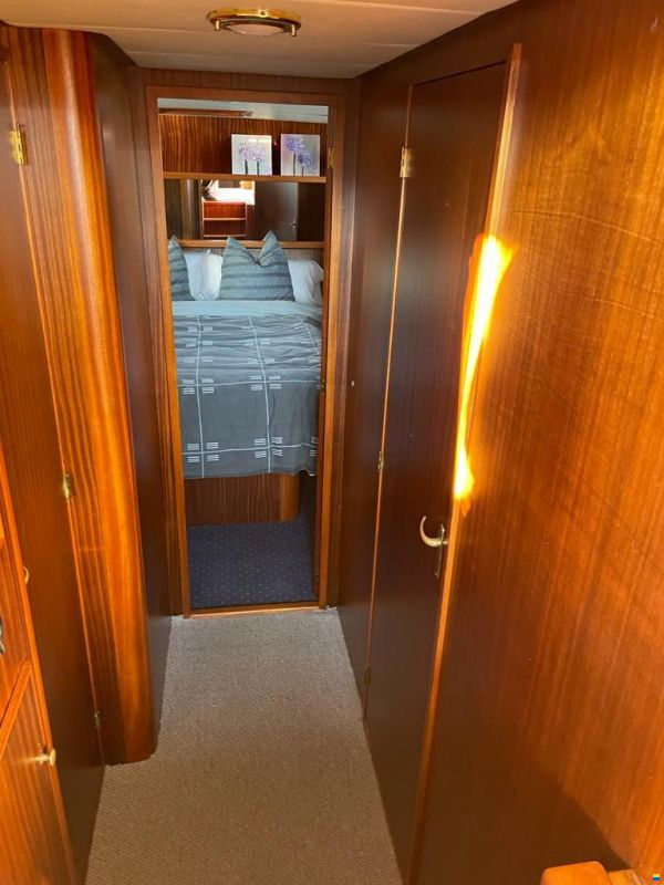 Wim van der Valk Superfalcon 45