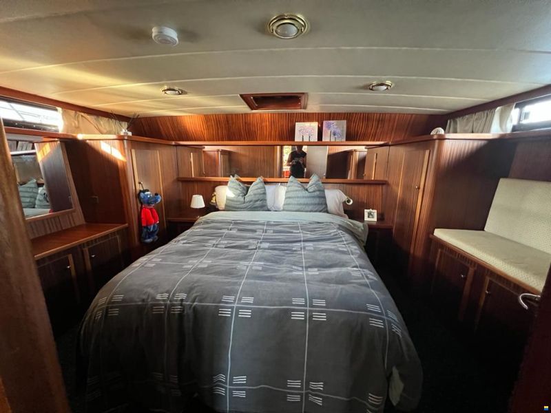 Wim van der Valk Superfalcon 45