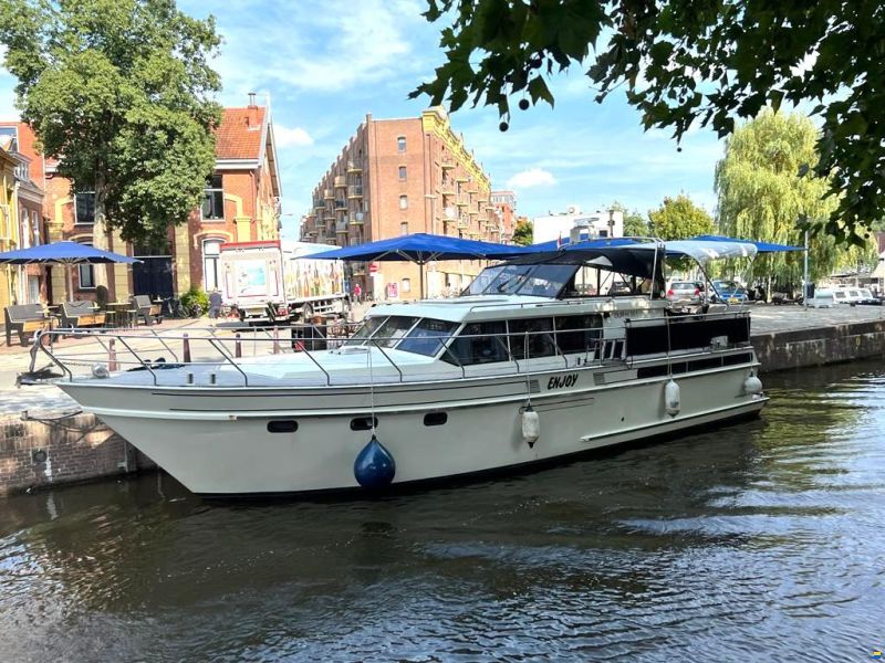 Wim van der Valk Superfalcon 45
