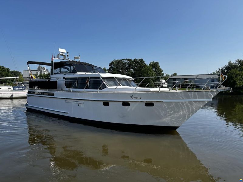 Van der Valk Superfalcon 45