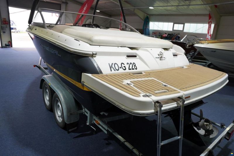 Regal 1900 BOWRIDER MIT TOWER