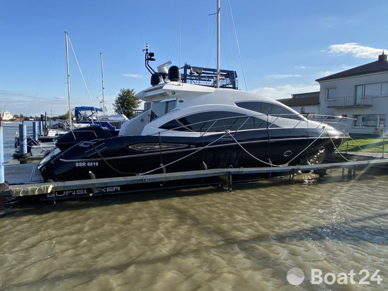 Sunseeker Predator 52