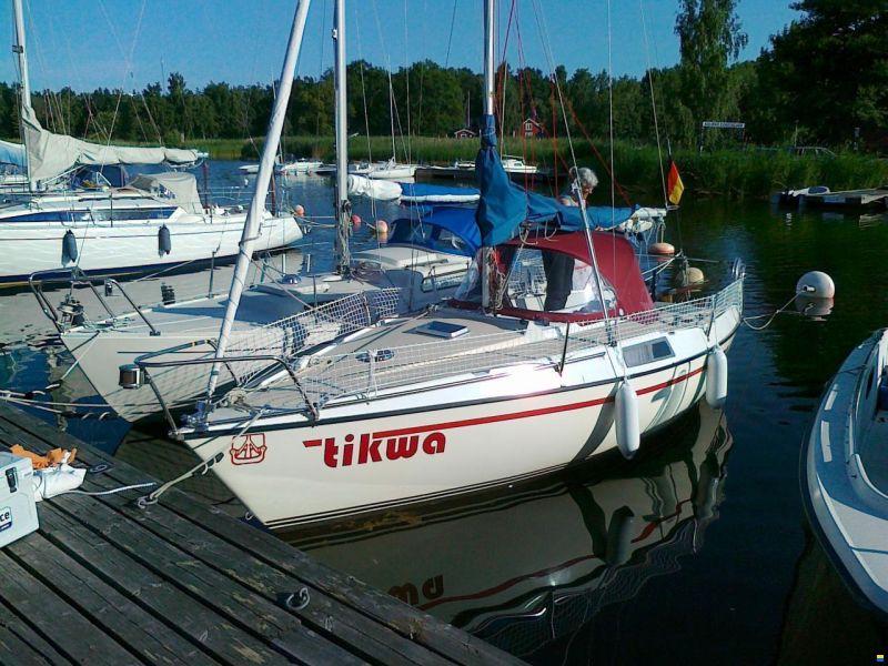 Dufour T6