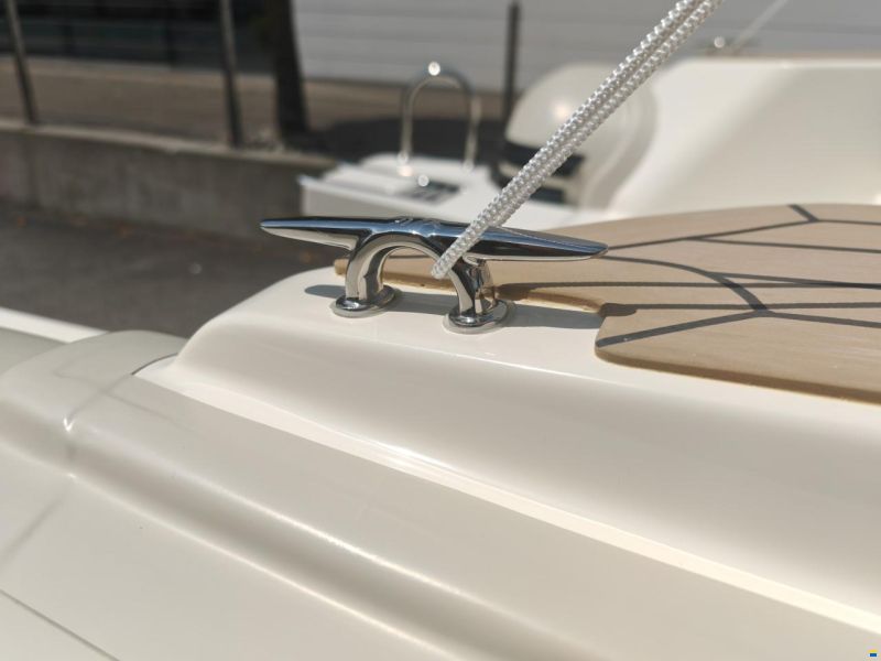 Capelli Tempest 480 TOP