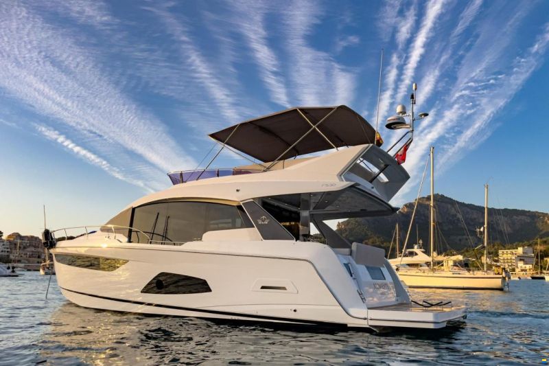 Sealine F530