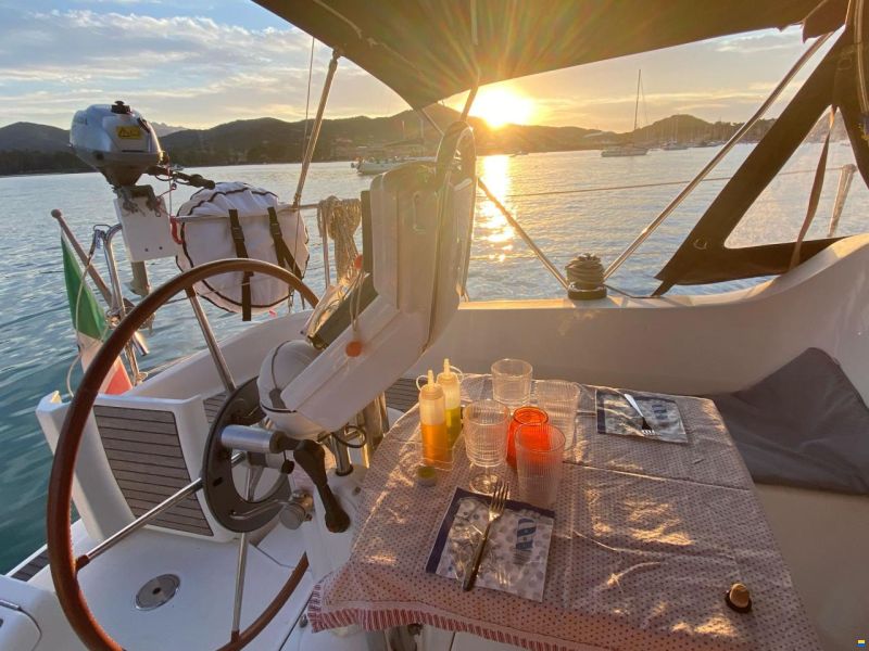 Beneteau Oceanis Clipper 323