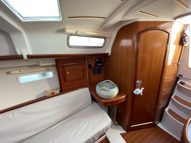 Beneteau Oceanis Clipper 323