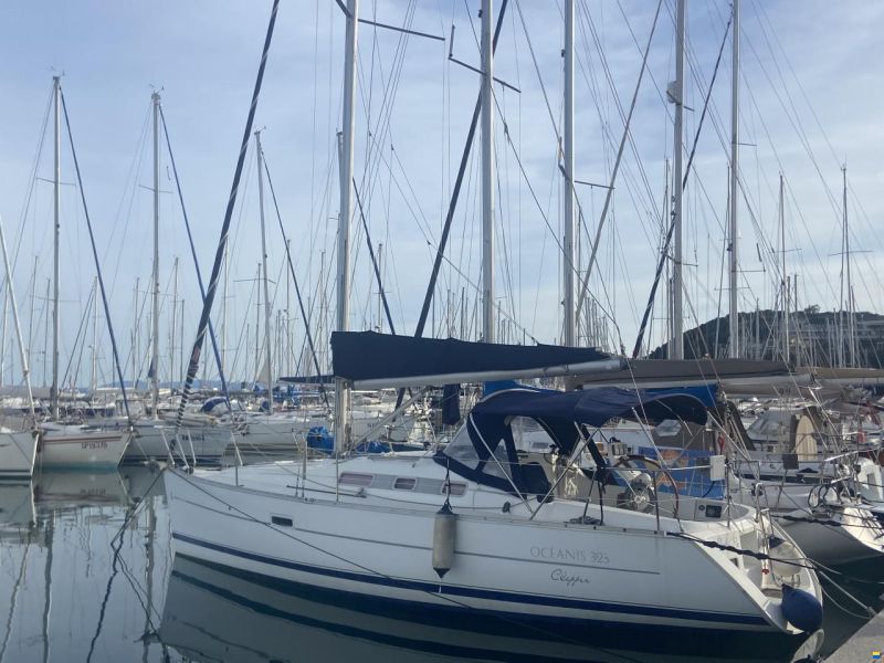 Beneteau Oceanis Clipper 323