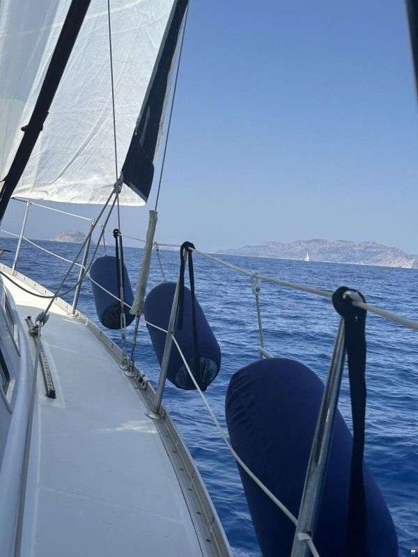 Beneteau Oceanis Clipper 323