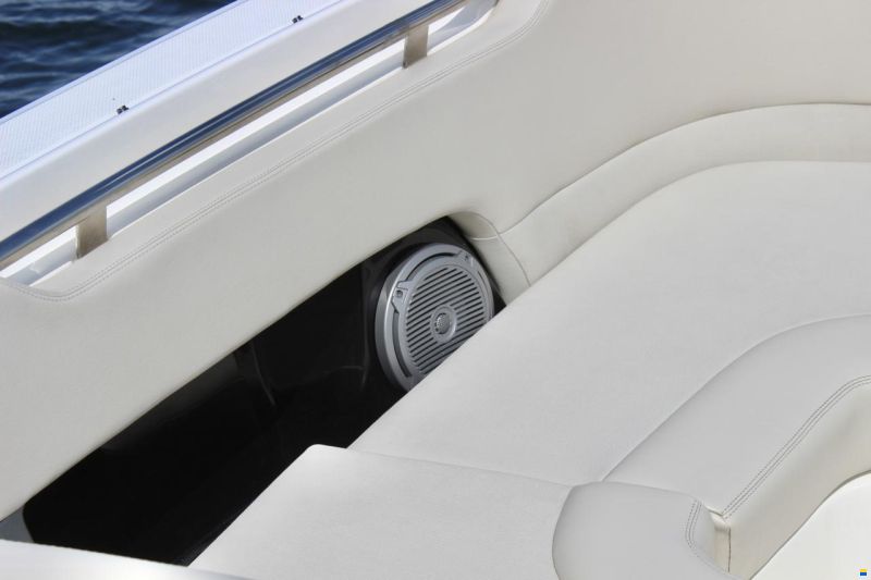 Boston Whaler 270 Vantage