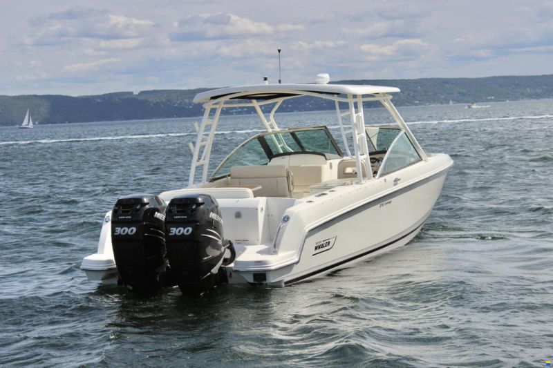 Boston Whaler 270 Vantage