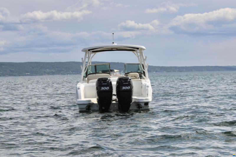 Boston Whaler 270 Vantage