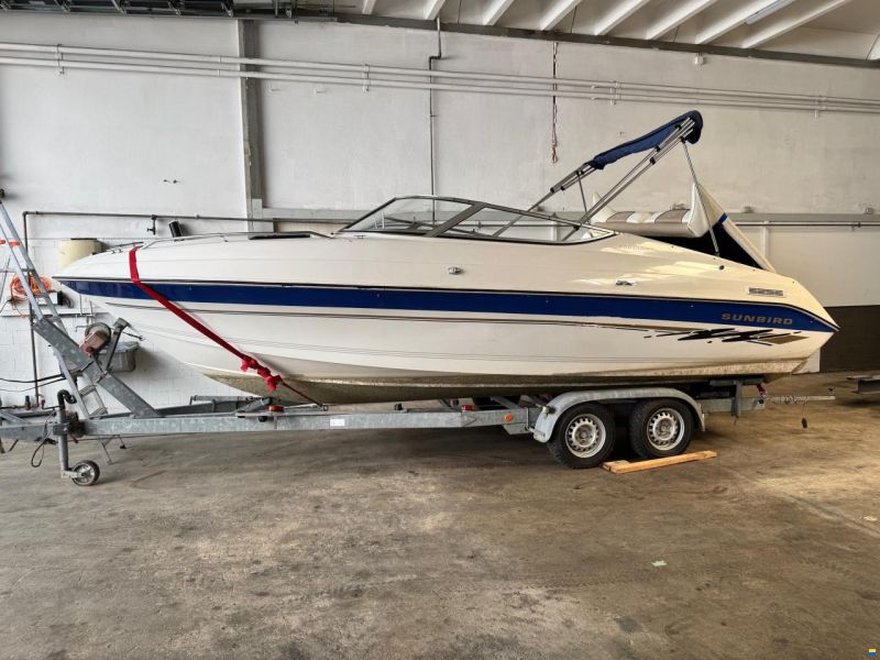 Sunbird 220 Cuddy