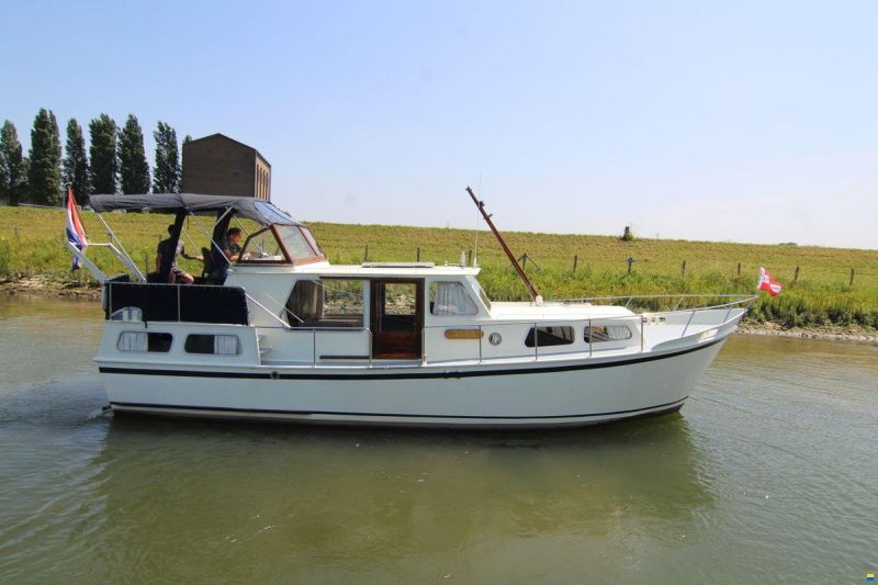 Altena 1100 AK