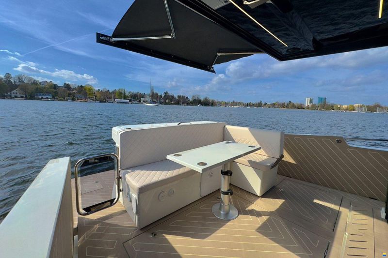 Cobra Gran Maestro 43