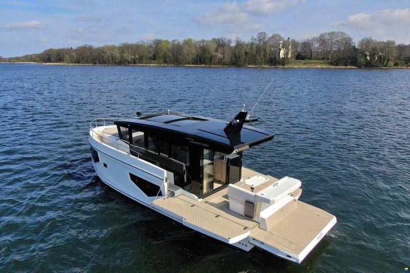 Cobra Gran Maestro 43