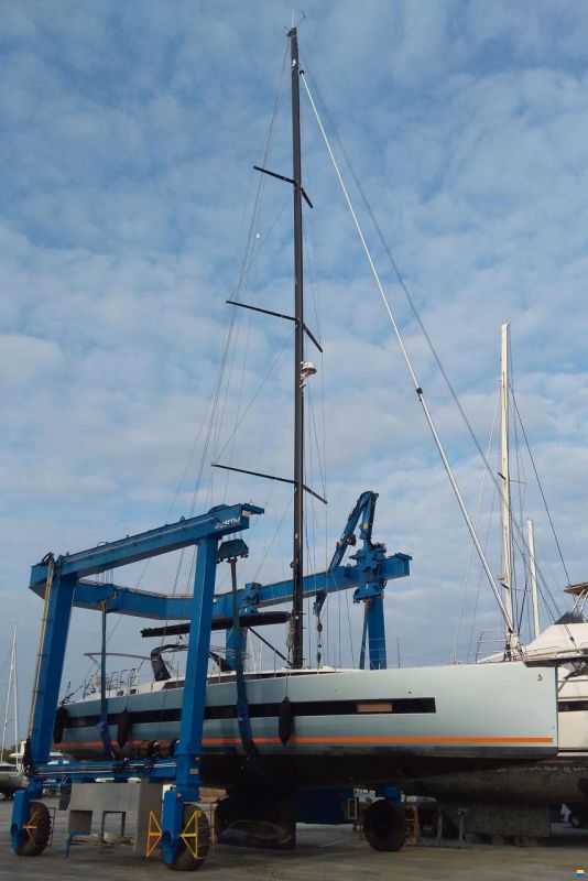 Beneteau Oceanis Yacht 62