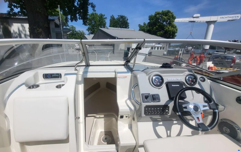 Bayliner 742 Cuddy