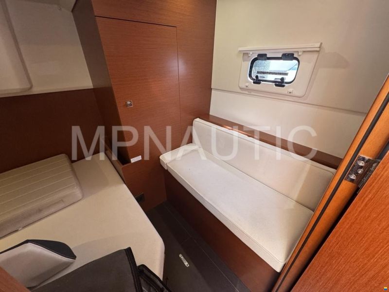 Jeanneau Leader 30