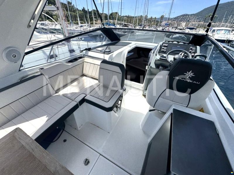 Jeanneau Leader 30