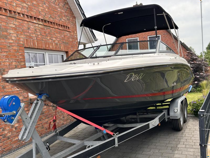 Sea Ray SPX 210