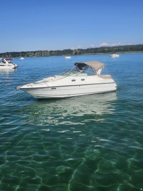 YACHT 27