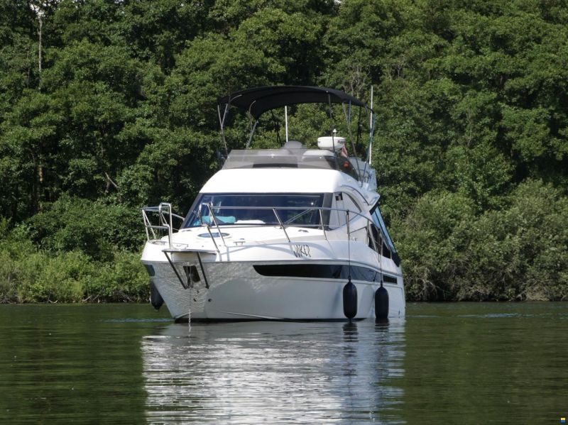 Galeon 340 Fly