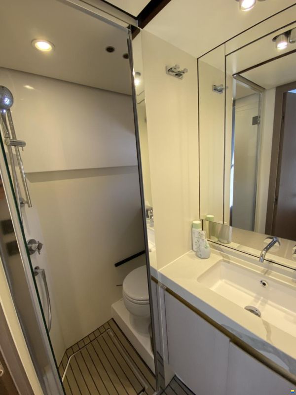 Azimut 60 Fly