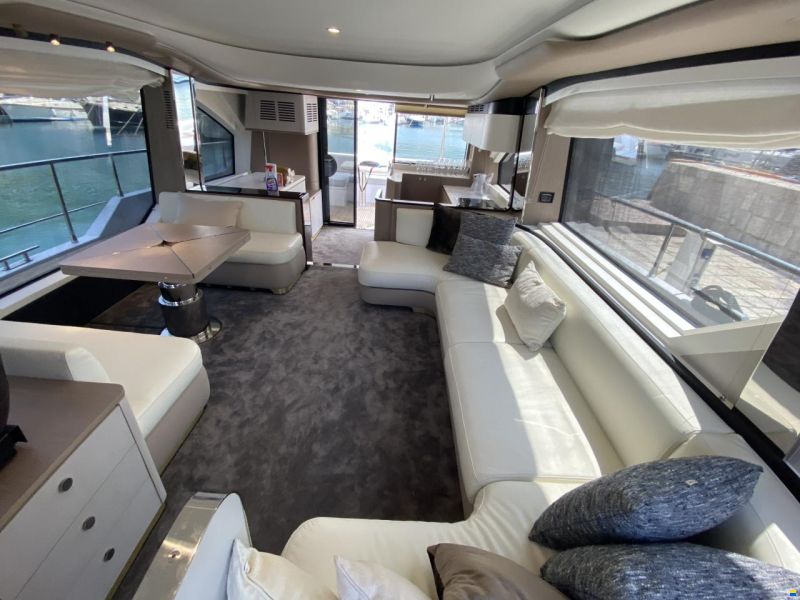 Azimut 60 Fly