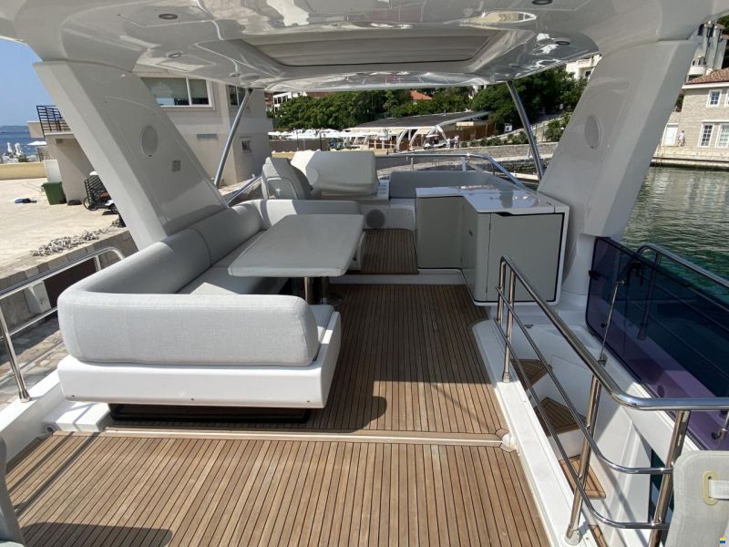 Azimut 60 Fly