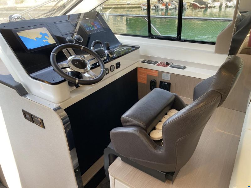 Azimut 60 Fly