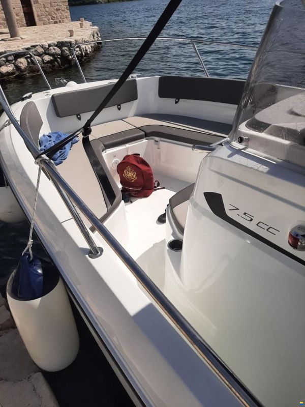 Jeanneau Cap Camarat 7.5 CC-2