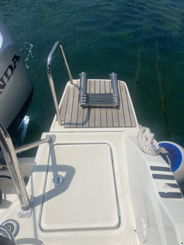 Jeanneau Cap Camarat 7.5 CC-2