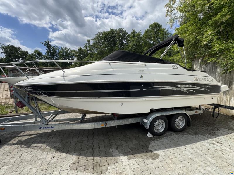 Larson 220 Cabrio