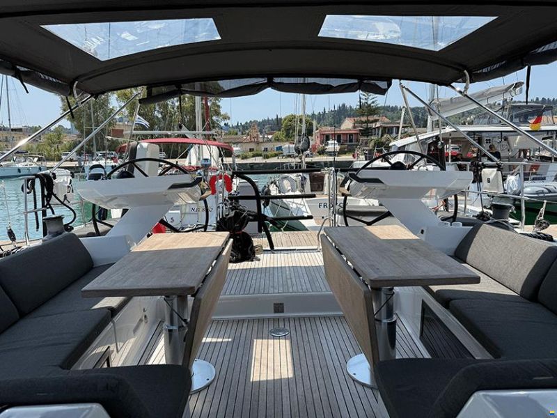 Hanse 588