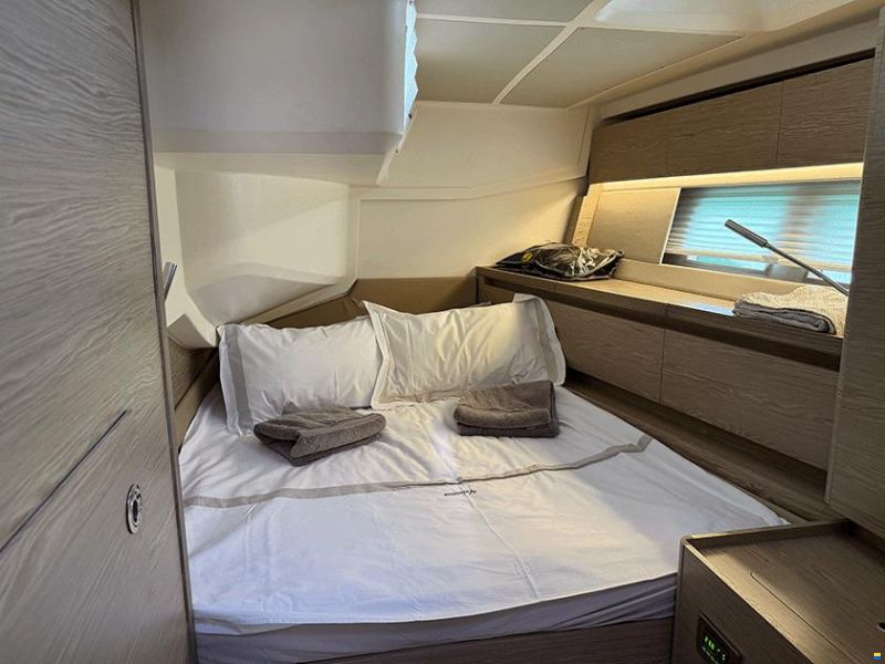 Hanse 588