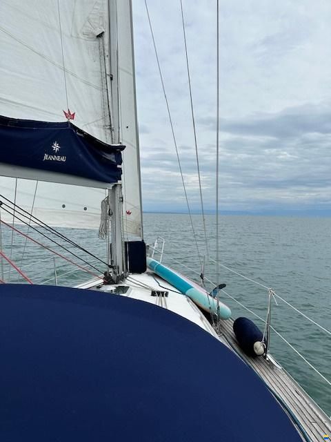 Jeanneau 35 Legend